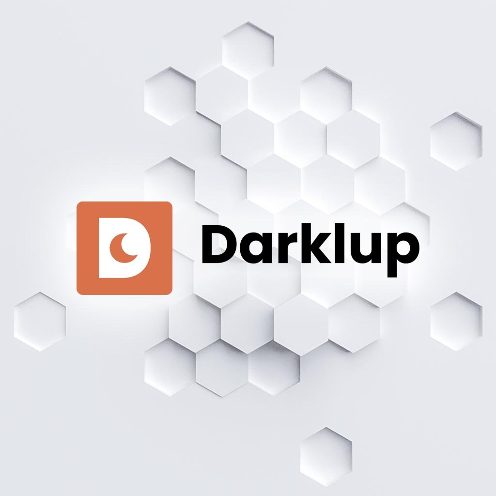 Logotipo de Darklup sobre fondo hexagonal blanco